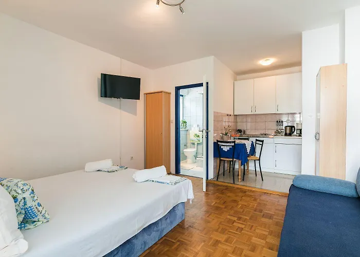 Hundefreundliches Studio-apartment Nur 580 Meter Zum Mit Parkplatz Selce