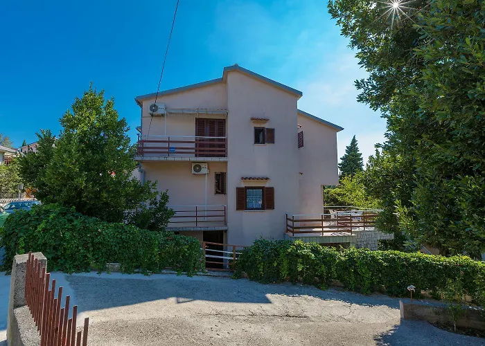 Hundefreundliches Studio-apartment Nur 580 Meter Zum Mit Parkplatz Selce